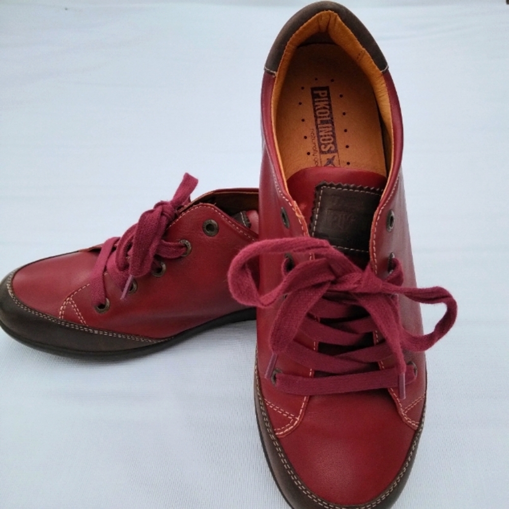 Pikolinos Leather Shoes